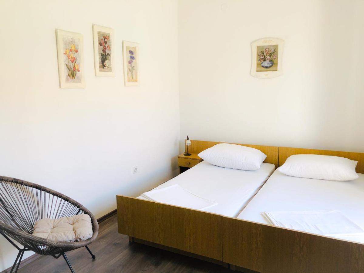 Apartmani Bepina Supetar Buitenkant foto